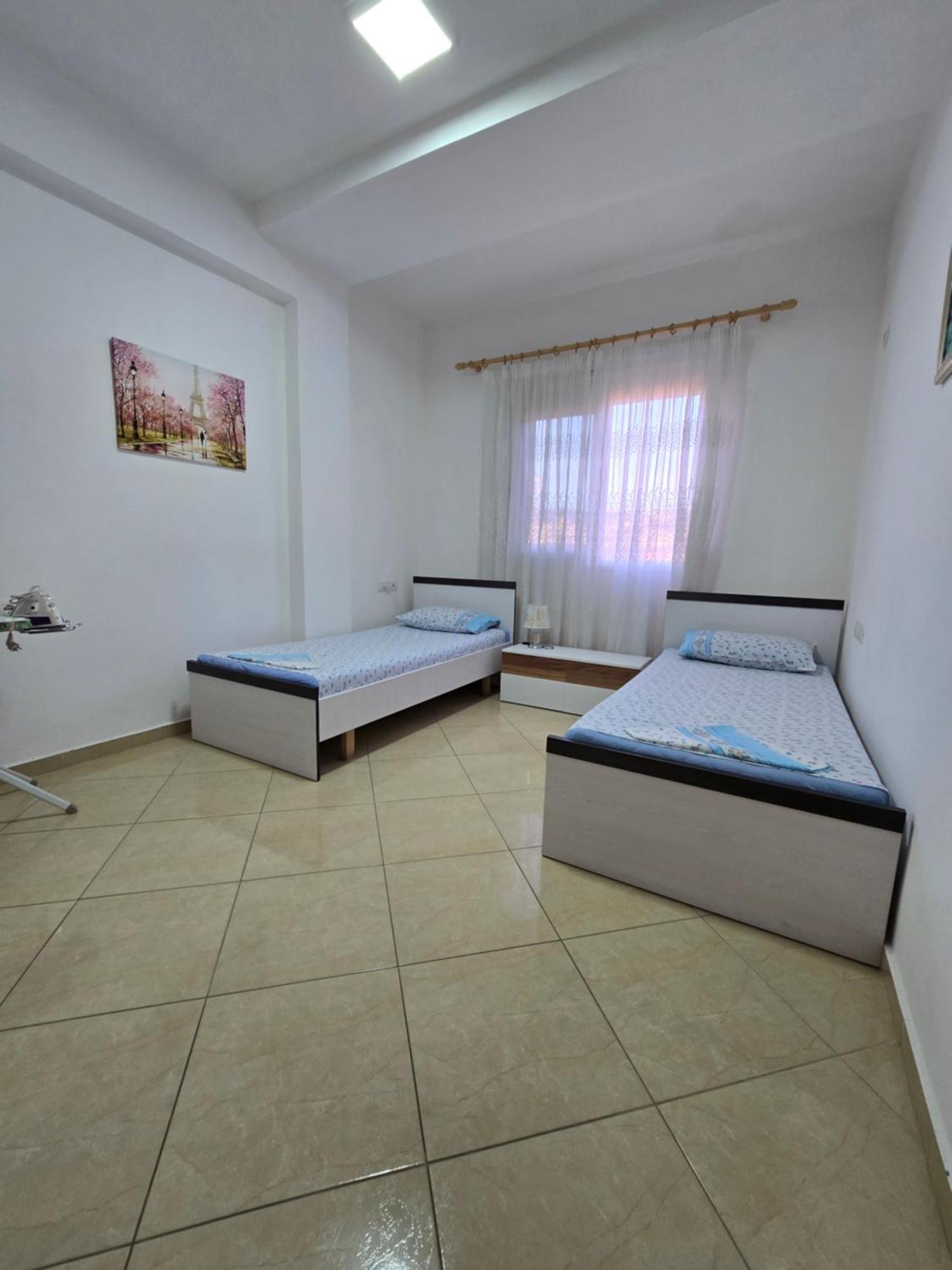 Modern , Quiet , Family Friendly & Fully Furnished Apartment Вльора Екстер'єр фото