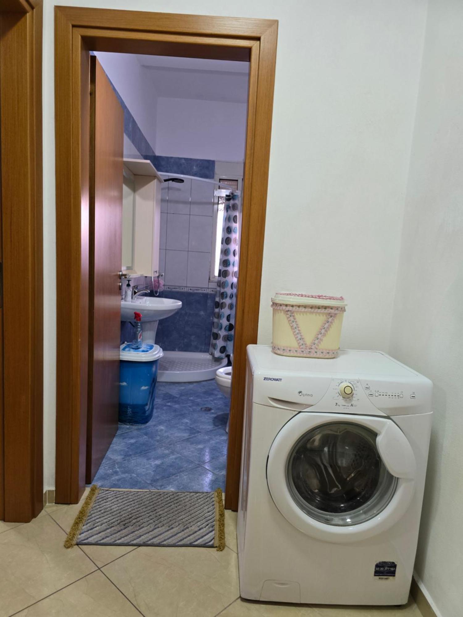 Modern , Quiet , Family Friendly & Fully Furnished Apartment Вльора Екстер'єр фото
