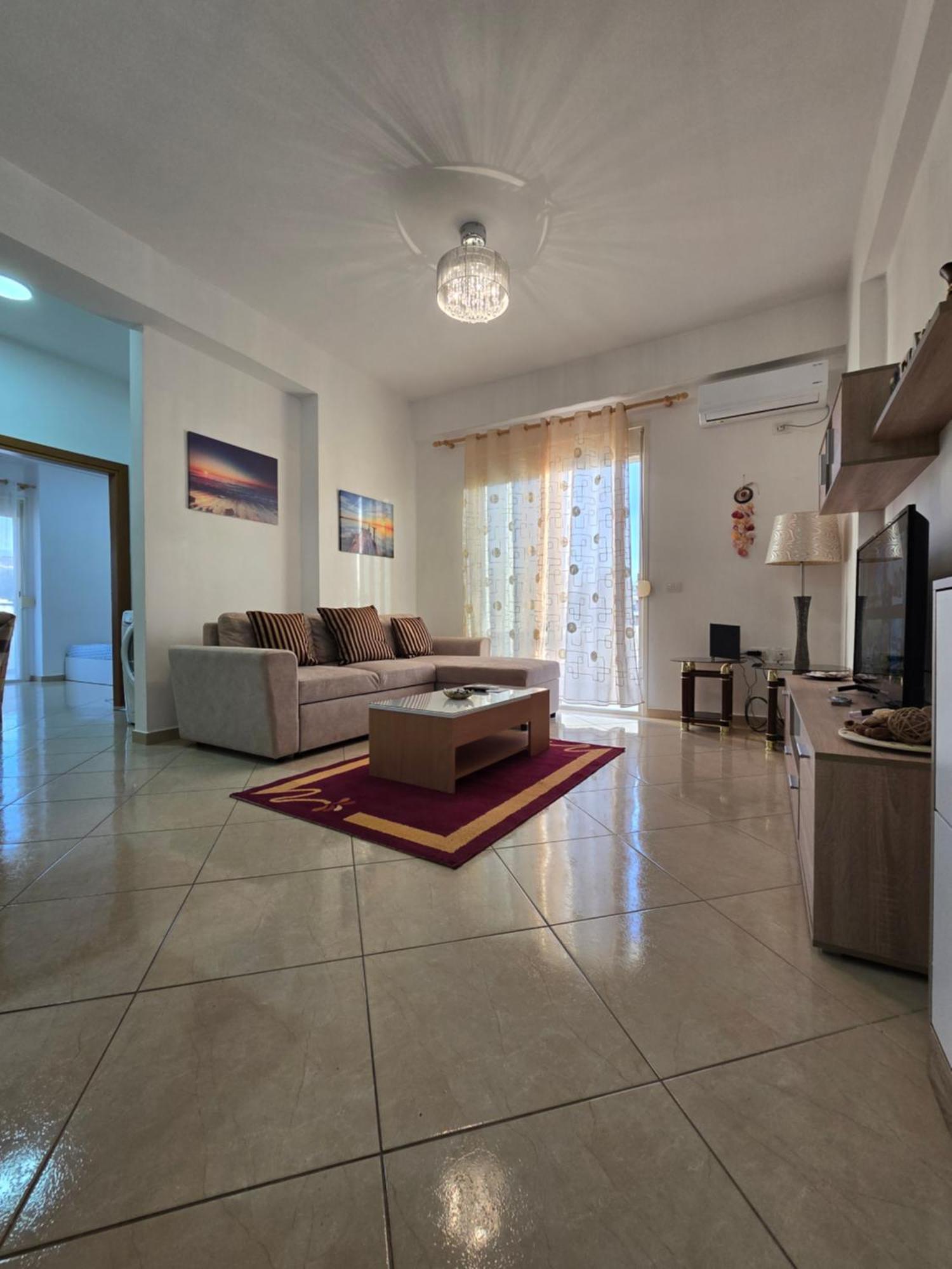 Modern , Quiet , Family Friendly & Fully Furnished Apartment Вльора Екстер'єр фото