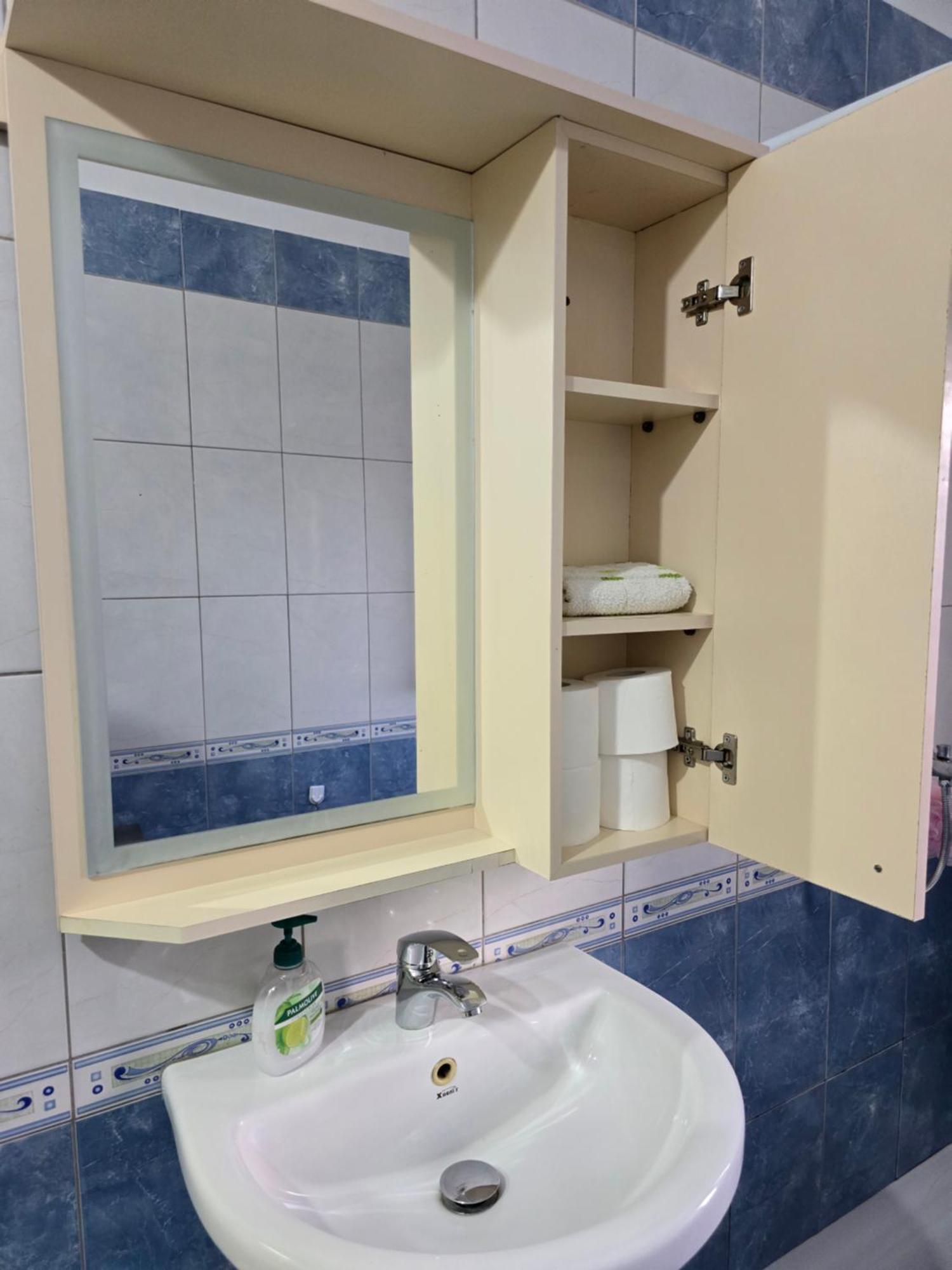 Modern , Quiet , Family Friendly & Fully Furnished Apartment Вльора Екстер'єр фото